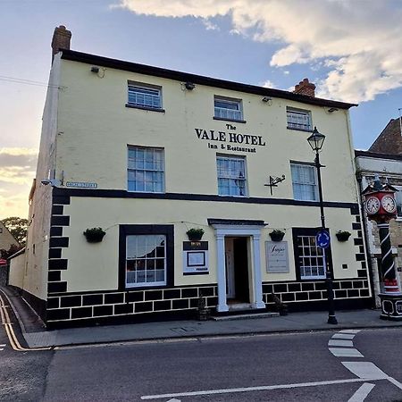 The Vale Hotel クリクレード エクステリア 写真